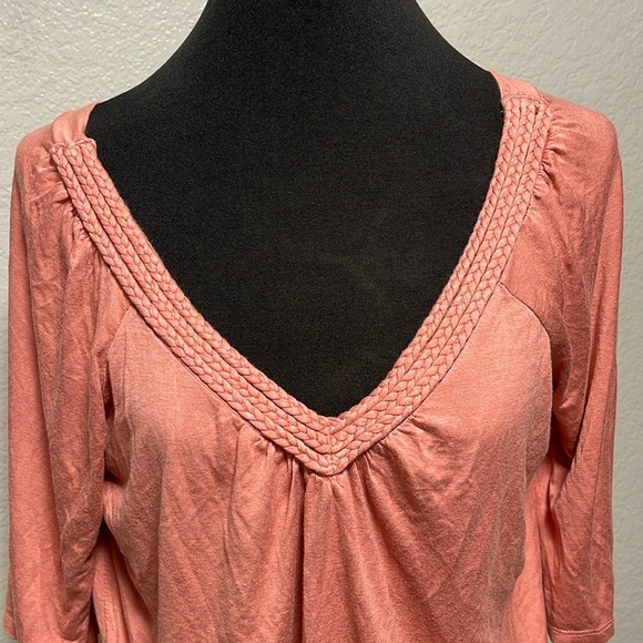 American Rag Women’s V-Neck Quarter Sleeve Top Size Small - Picture 2 of 5